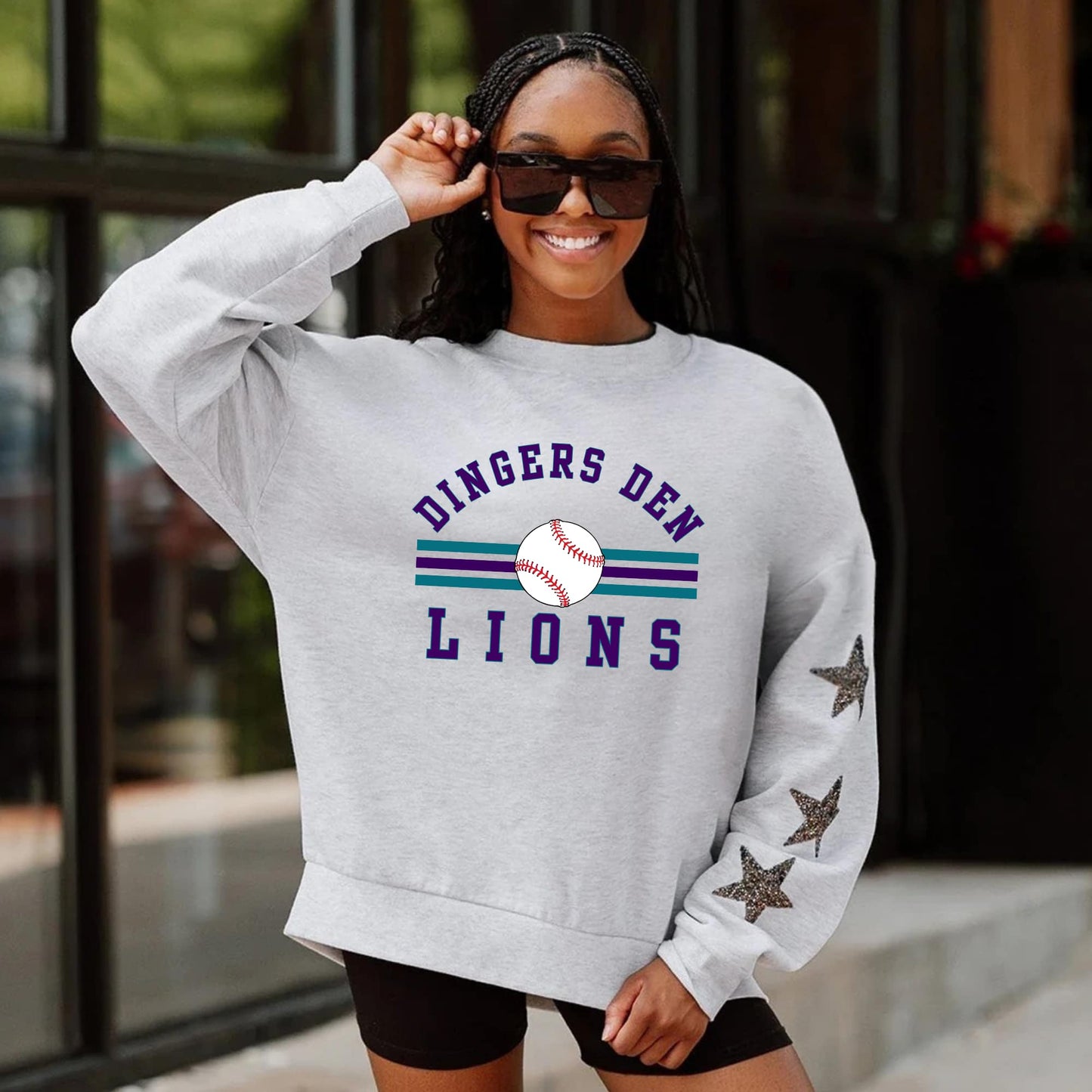 Woman’s crewneck